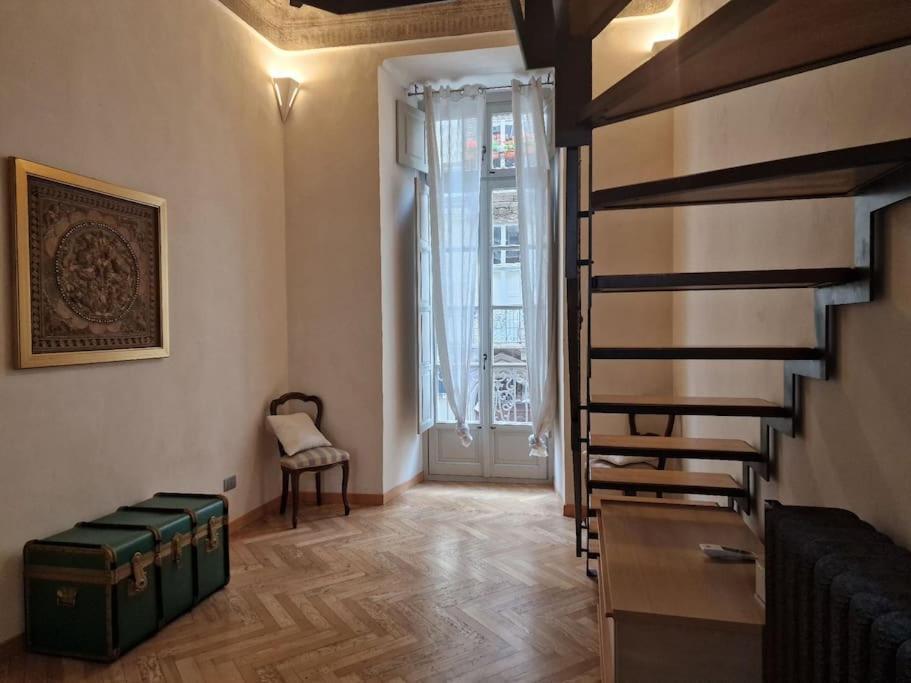 Elegante Appartamento In Centro. Turim Exterior foto