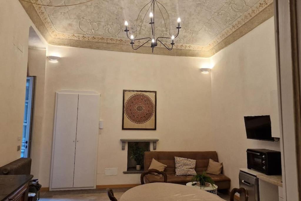 Elegante Appartamento In Centro. Turim Exterior foto